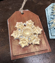 Load image into Gallery viewer, Iron Orchid Decor Mould Gift Tag/ Ornament &amp; Project Kit