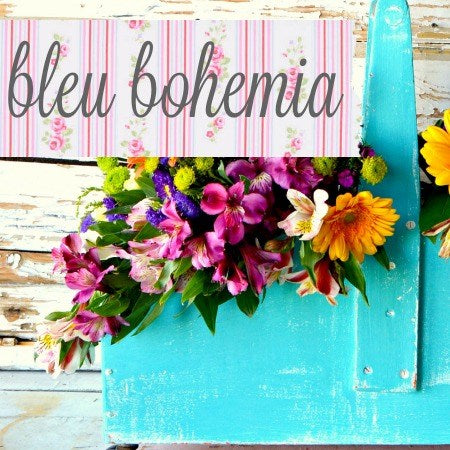 Sweet Pickins Milk Paint in Bleu Bohemia 